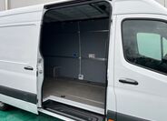Mercedes-Benz Sprinter 7