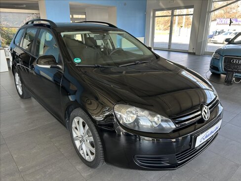 Volkswagen Golf Kombi 1,6 l 77 kw