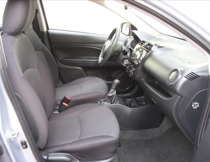 Mitsubishi Space Star Hatchback 999,0 52 kw