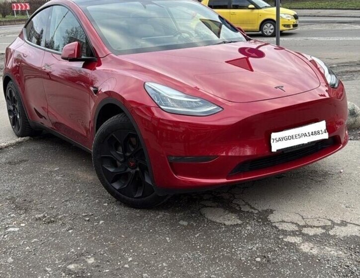 Tesla Model Y SUV / Terénní 0,0 255 kw