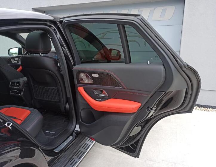 Mercedes-Benz GLE 28