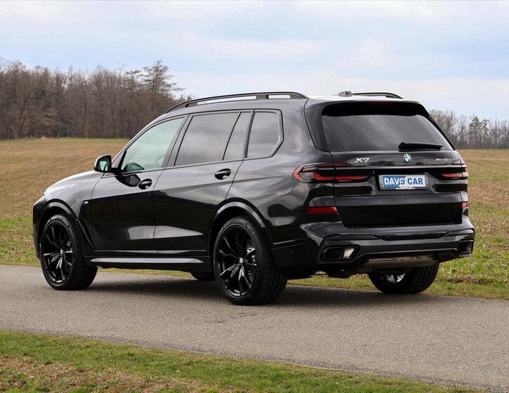 BMW X7 SUV / Terénní 3,0 l 259 kw