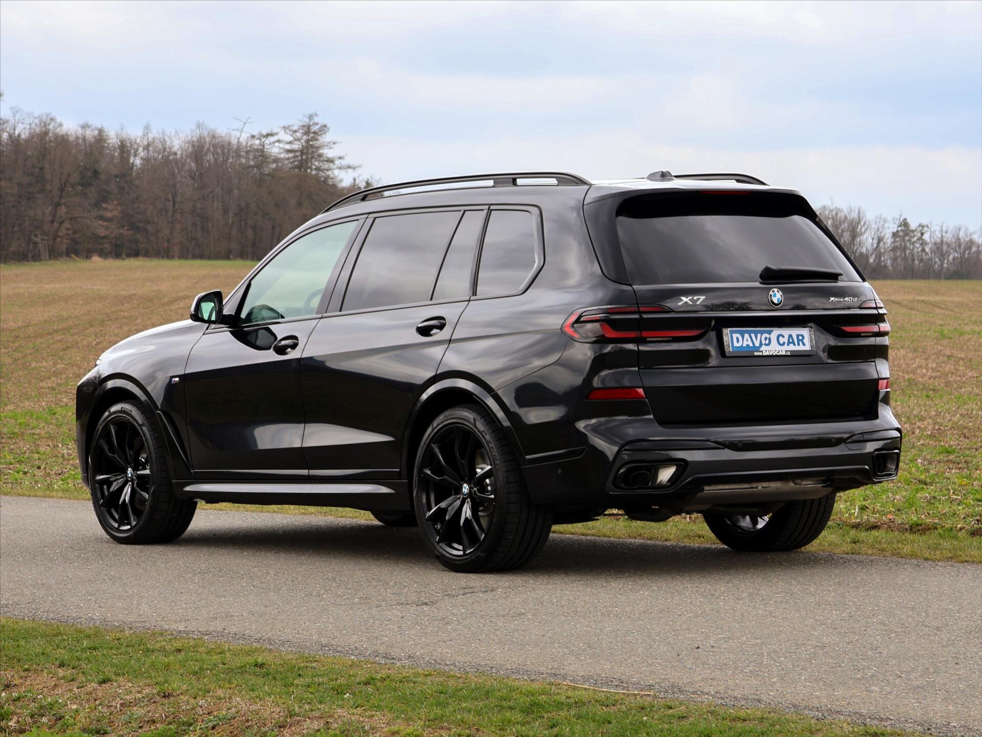 BMW X7 SUV / Terénní 3,0 l 259 kw