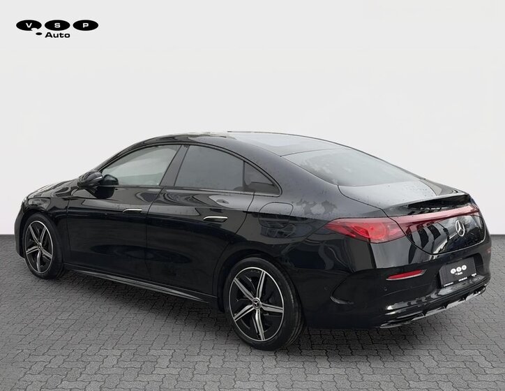 Mercedes-Benz CLA Sedan / Limuzína 1,3 l 120 kw