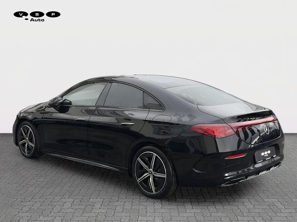 Mercedes-Benz CLA Sedan / Limuzína 1,3 l 120 kw