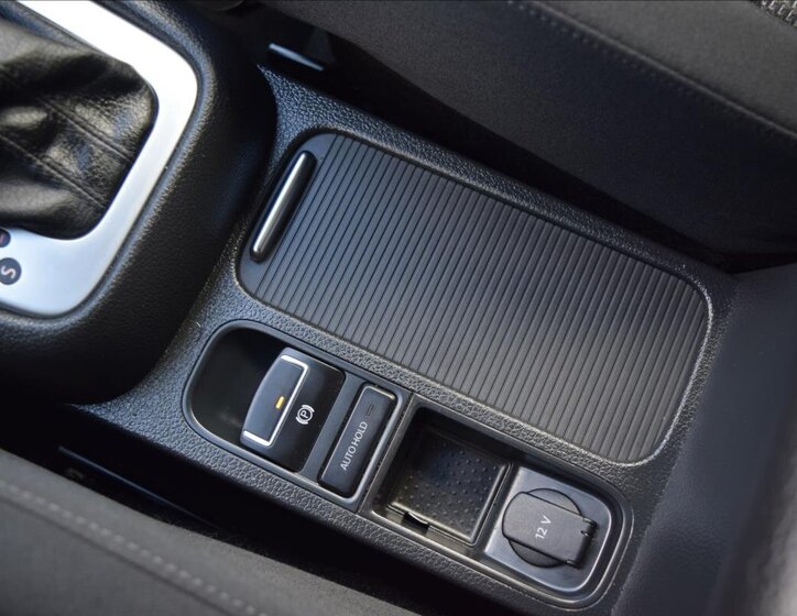 Volkswagen Sharan MPV 2,0 l 103 kw