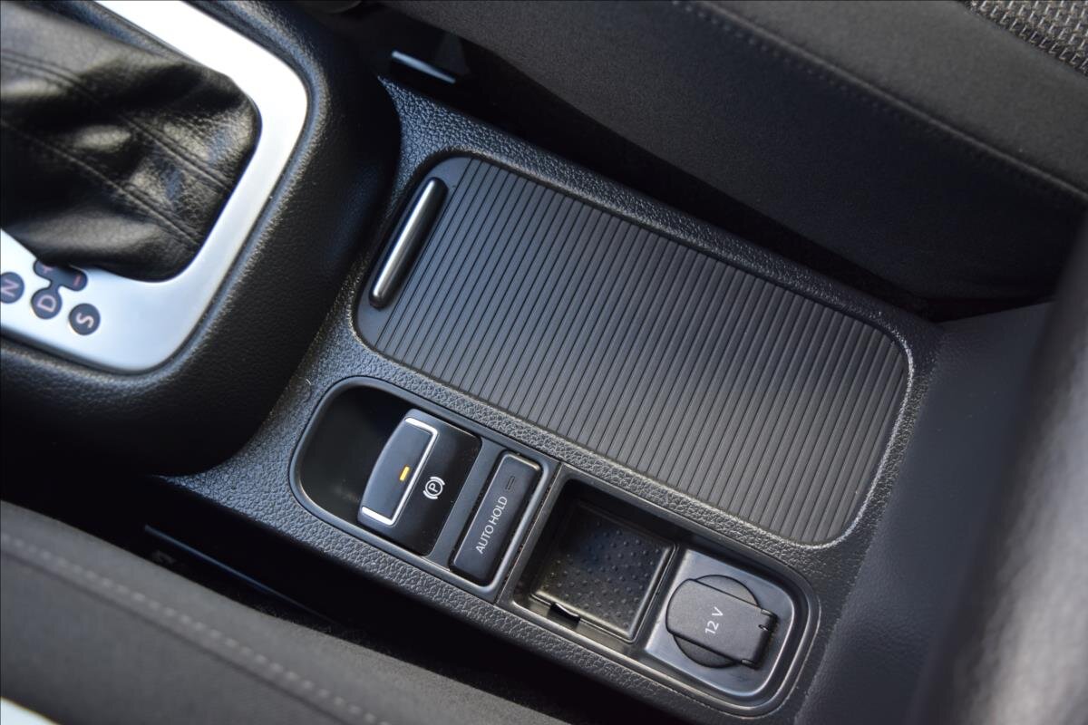 Volkswagen Sharan MPV 2,0 l 103 kw