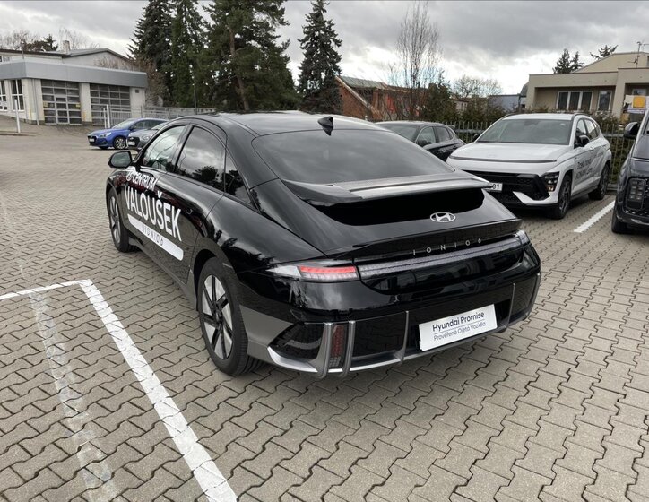Hyundai Ioniq 6 Sedan / Limuzína 0,0 168 kw