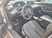 Peugeot 2008 SUV 1,2 l 96 kw