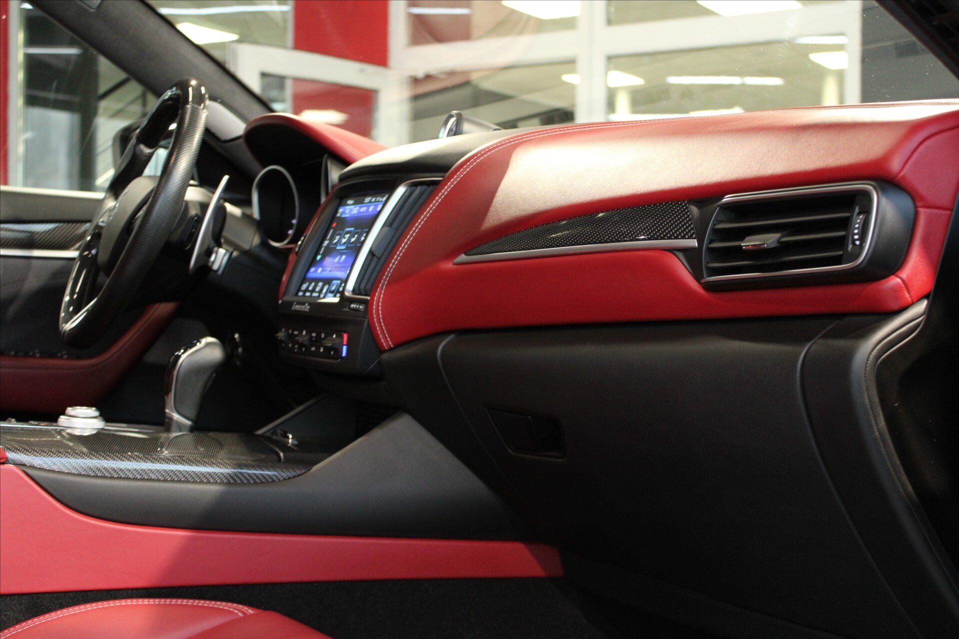 Maserati Levante SUV / Terénní 3,0 l 316 kw