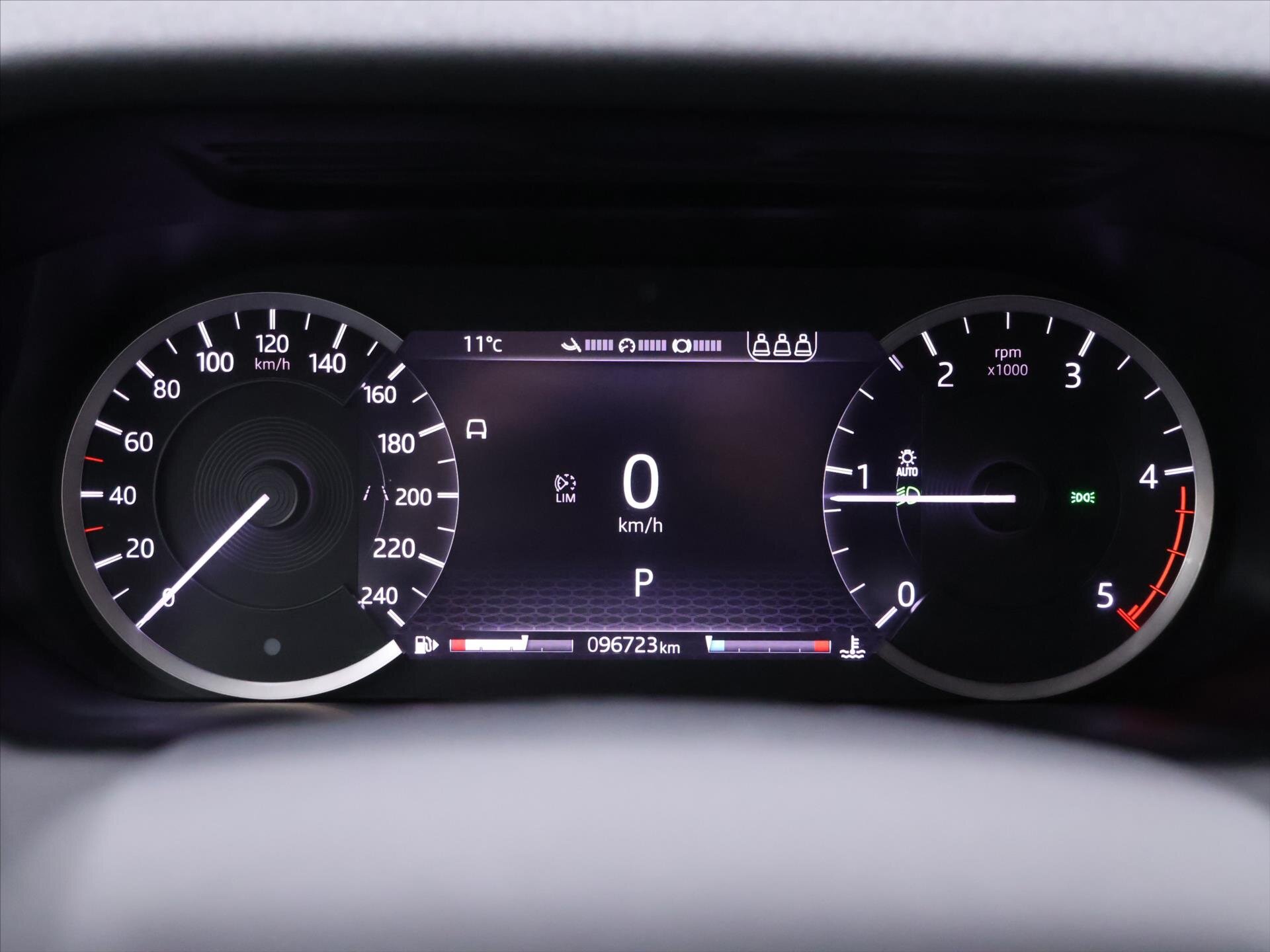 Land Rover Discovery Sport SUV / Terénní 2,0 l 110 kw