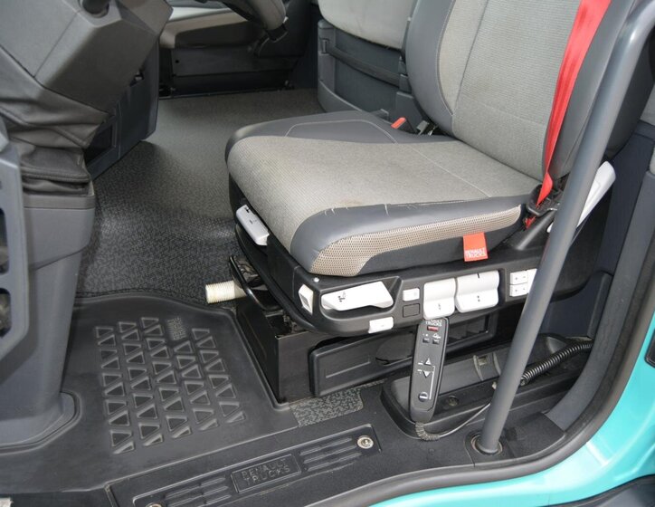 Renault Ostatní Ostatní 10,8 l 345 kw