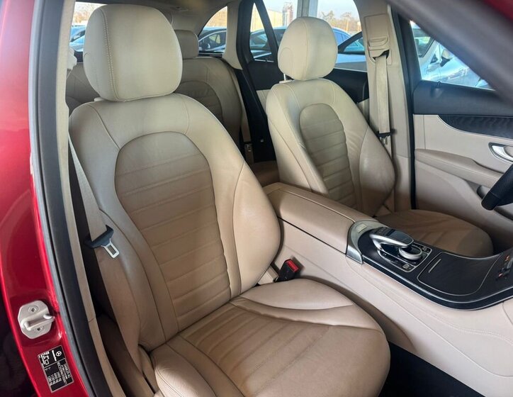 Mercedes-Benz GLC SUV / Terénní 2,0 l 155 kw