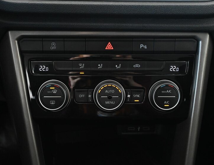 Volkswagen T-Roc SUV 1,6 l 85 kw