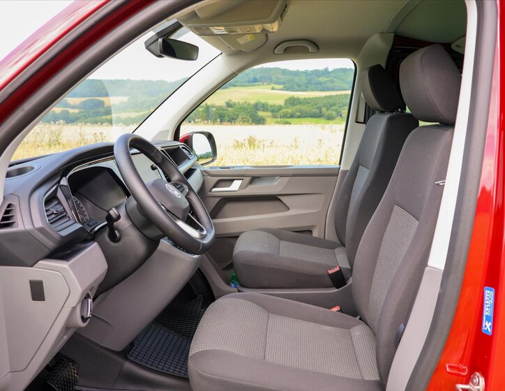 Volkswagen Transporter 12