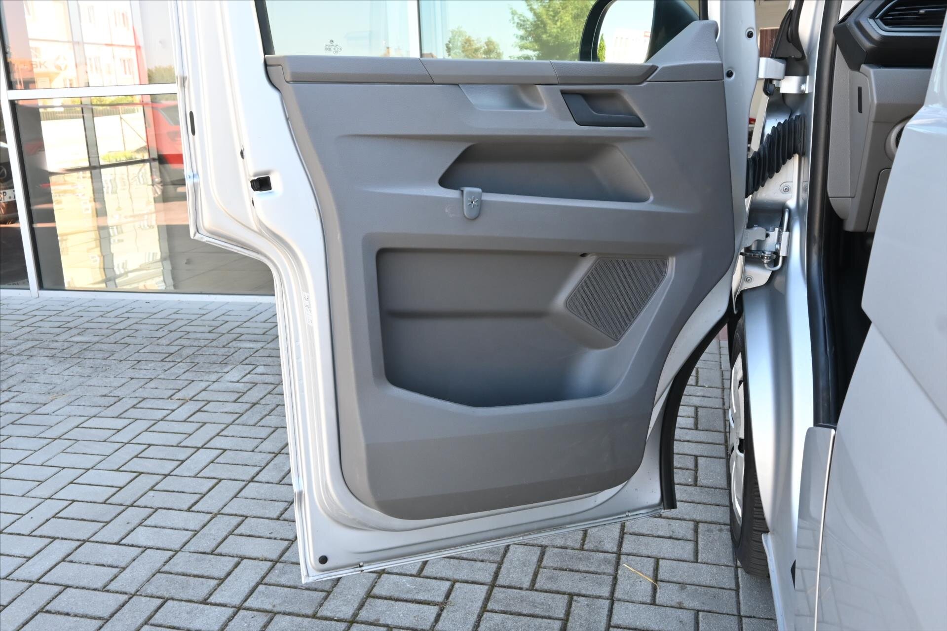 Volkswagen Transporter Skříň 2,0 l 81 kw