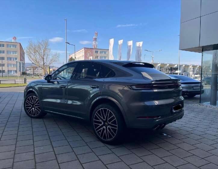 Porsche Cayenne Kupé 4,0 l 349 kw