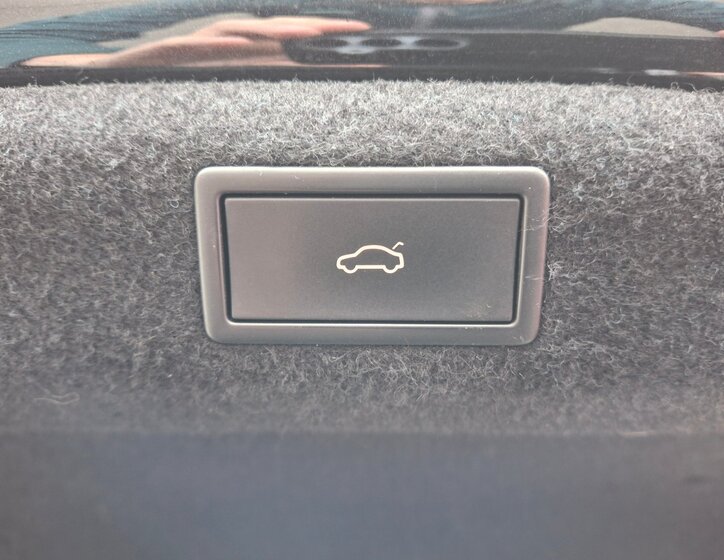 Škoda Superb Sedan / Limuzína 2,0 l 110 kw