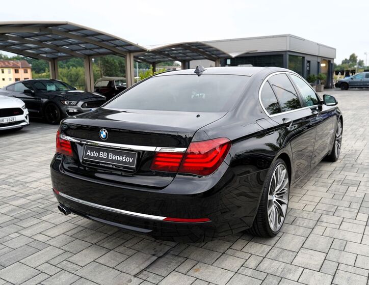 BMW Řada 7 6