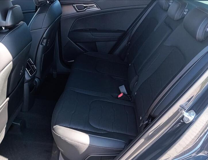 KIA Sportage 11