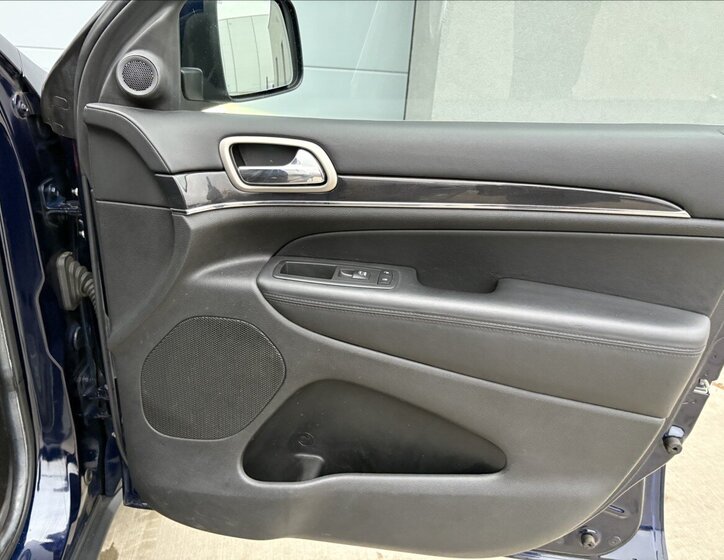 Jeep Grand Cherokee 20