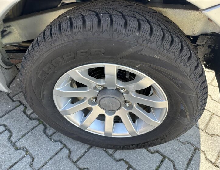 Suzuki Jimny SUV / Terénní 1,3 l 63 kw