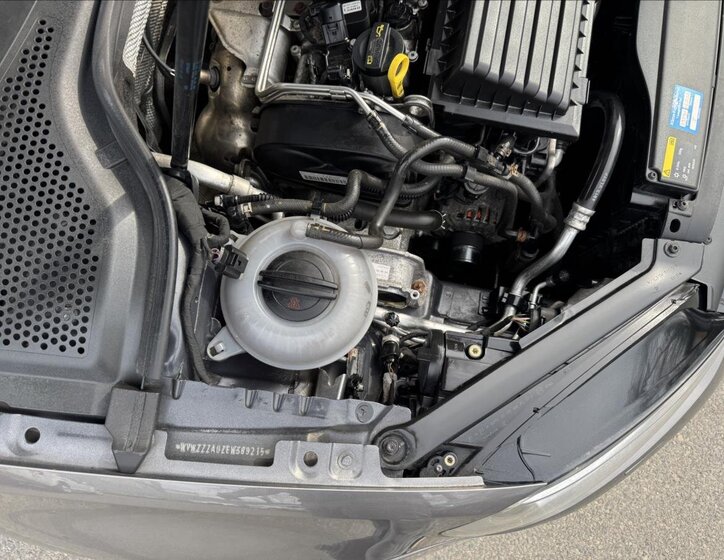 Volkswagen Golf Hatchback 1,2 l 63 kw