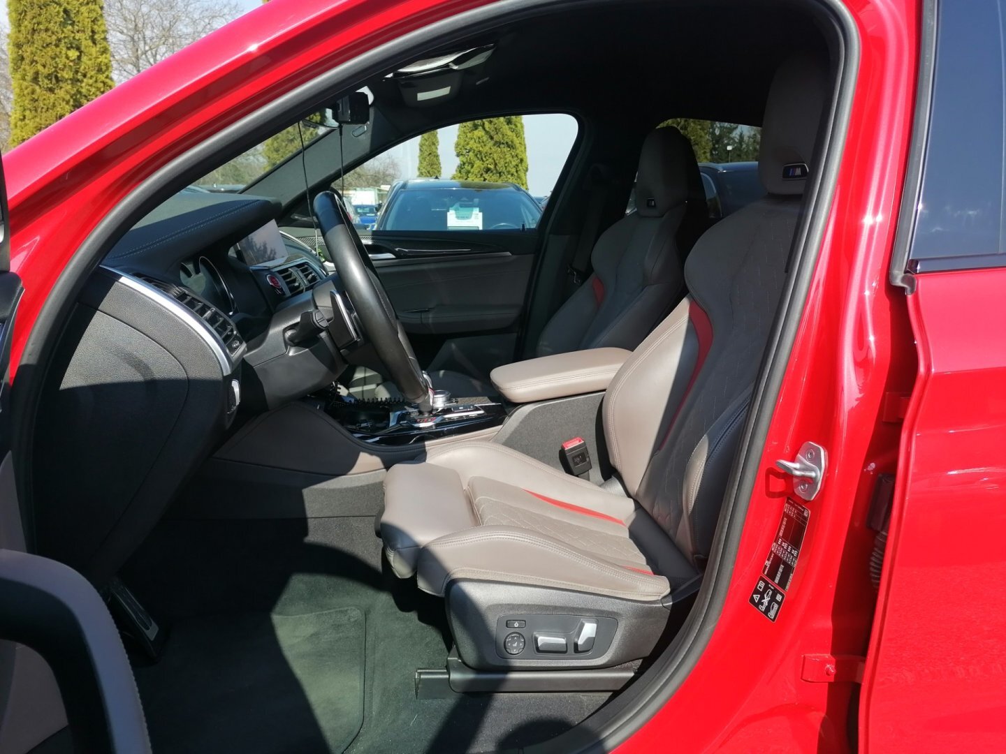 BMW X4 SUV / Terénní 3,0 l 375 kw