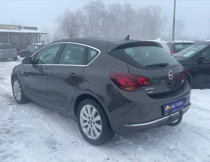 Opel Astra Hatchback 1,6 l 81 kw
