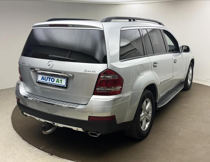 Mercedes-Benz GL 4