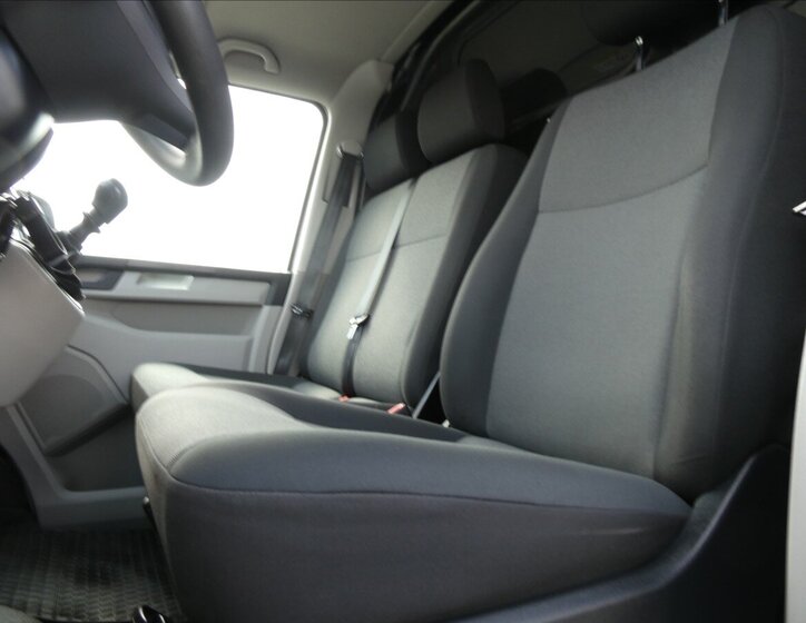 Volkswagen Transporter Skříň 2,0 l 75 kw