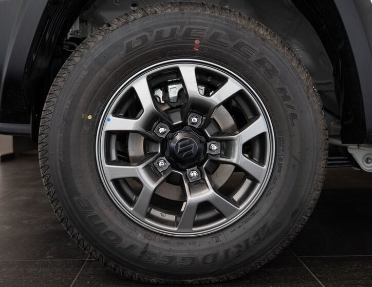 Suzuki Jimny SUV 1,5 l 75 kw