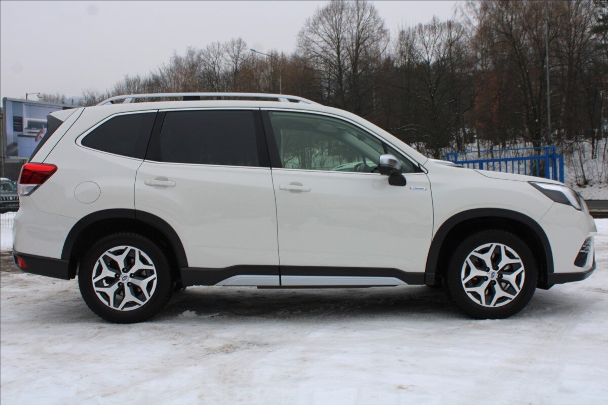 Subaru Forester SUV 2,0 l 110 kw