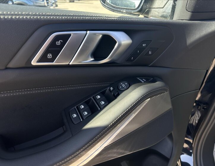 BMW X5 SUV 3,0 l 210 kw