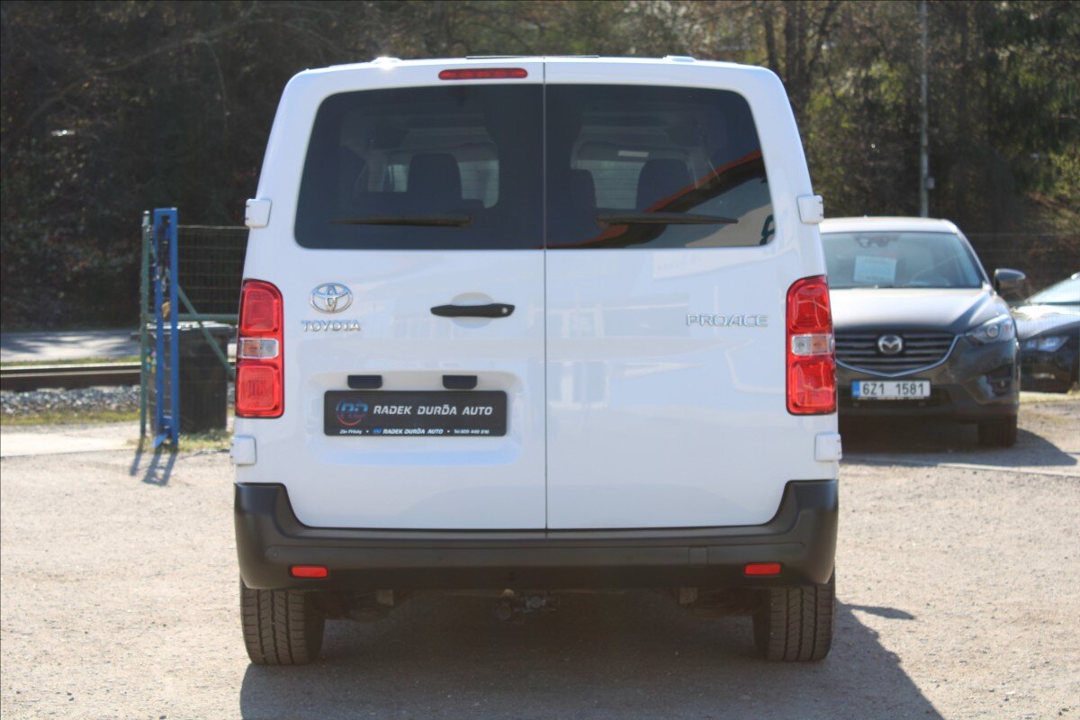 Toyota ProAce Verso VAN / Minibus 2,0 l 106 kw