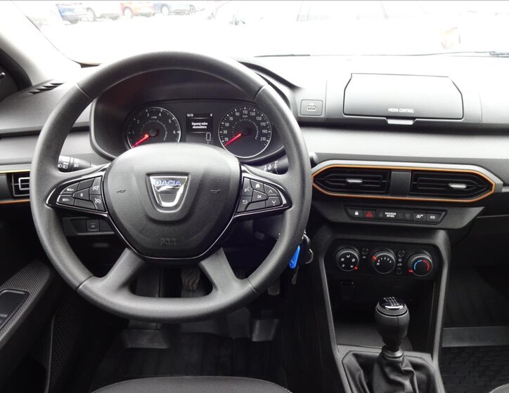 Dacia Sandero Hatchback 999,0 67 kw