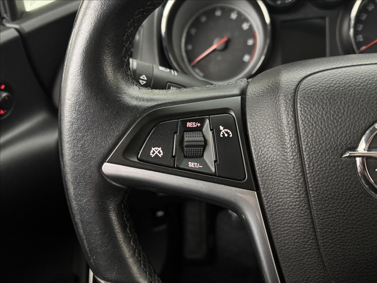 Opel Astra Hatchback 1,4 l 103 kw