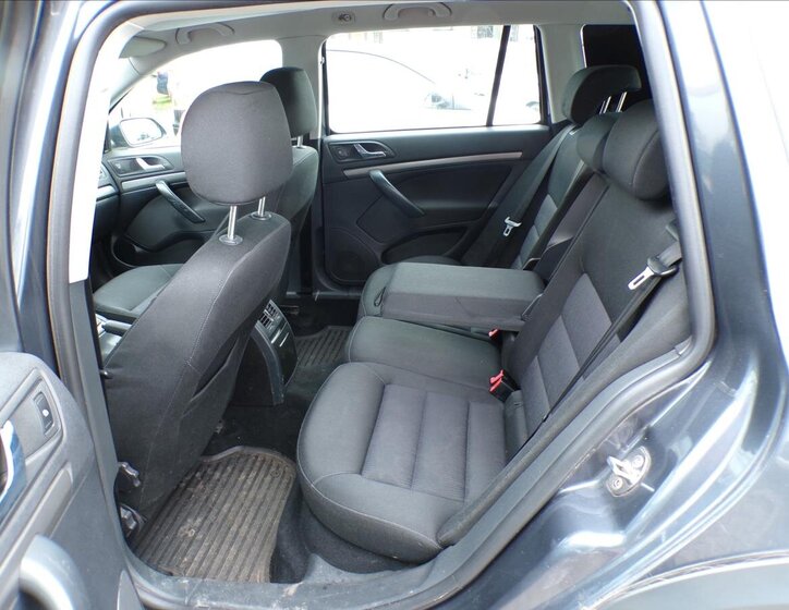 Škoda Octavia Kombi 2,0 l 103 kw