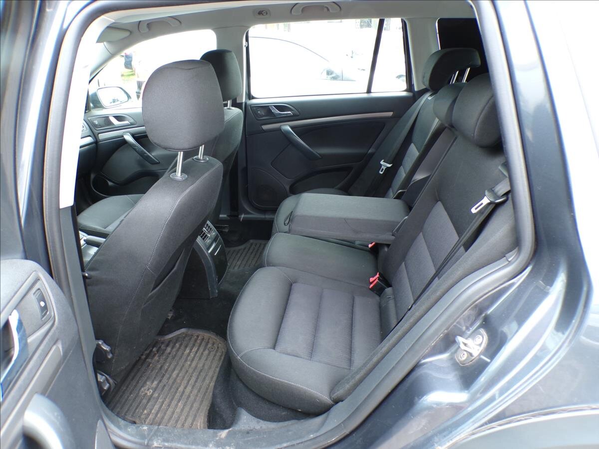 Škoda Octavia Kombi 2,0 l 103 kw