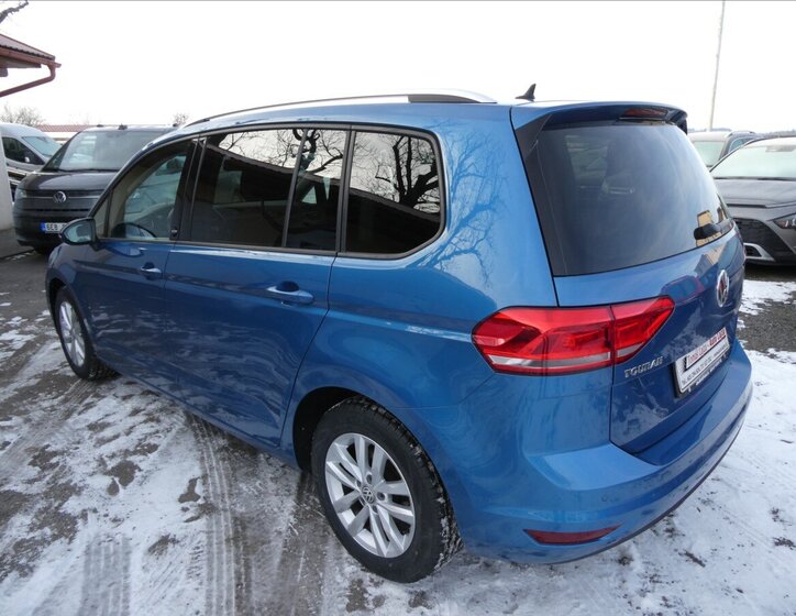 Volkswagen Touran MPV 1,2 l 81 kw