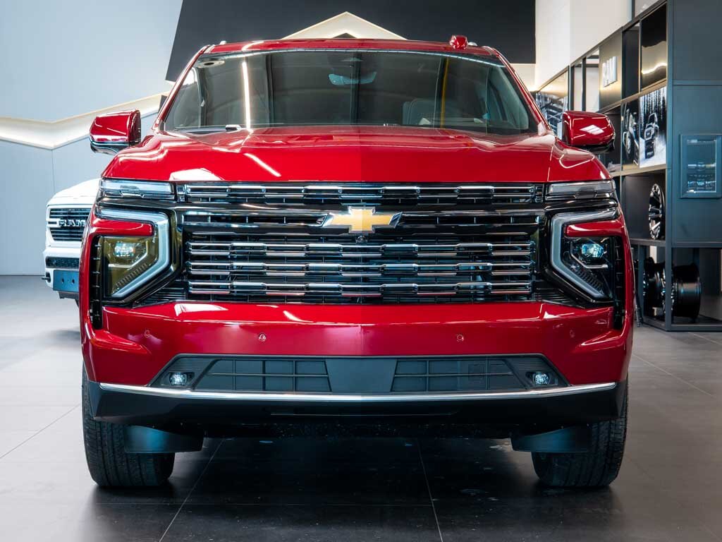 Chevrolet Suburban SUV / Terénní 6,2 l 313 kw