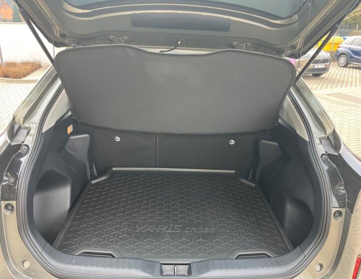 Toyota Yaris Cross SUV / Terénní 1,5 l 68 kw