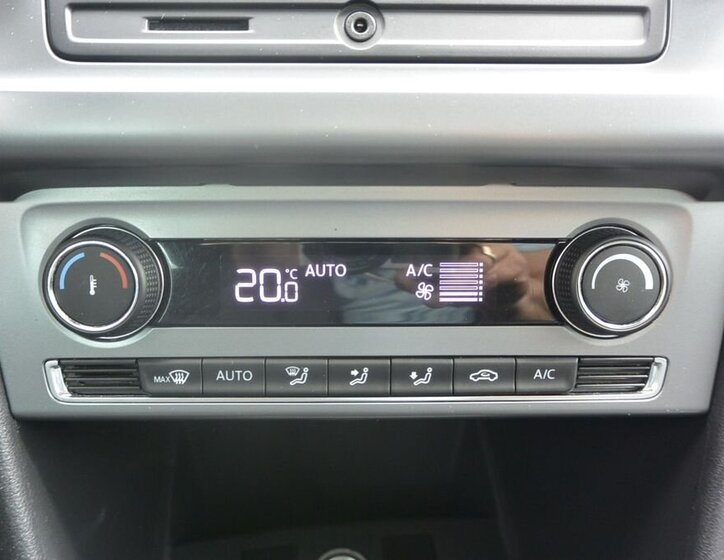 Volkswagen Polo Hatchback 999,0 55 kw