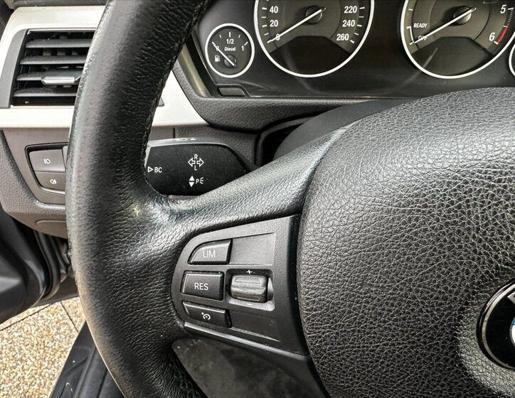 BMW Řada 3 Kombi 2,0 l 120 kw