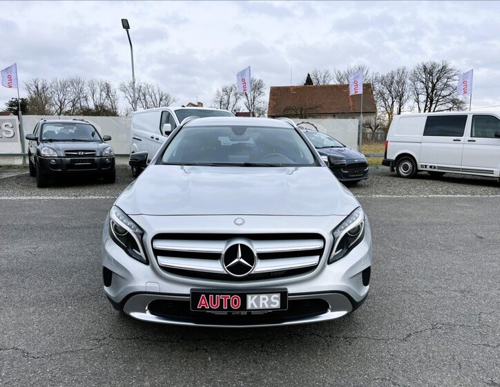 Mercedes-Benz GLA Hatchback 1,6 l 115 kw