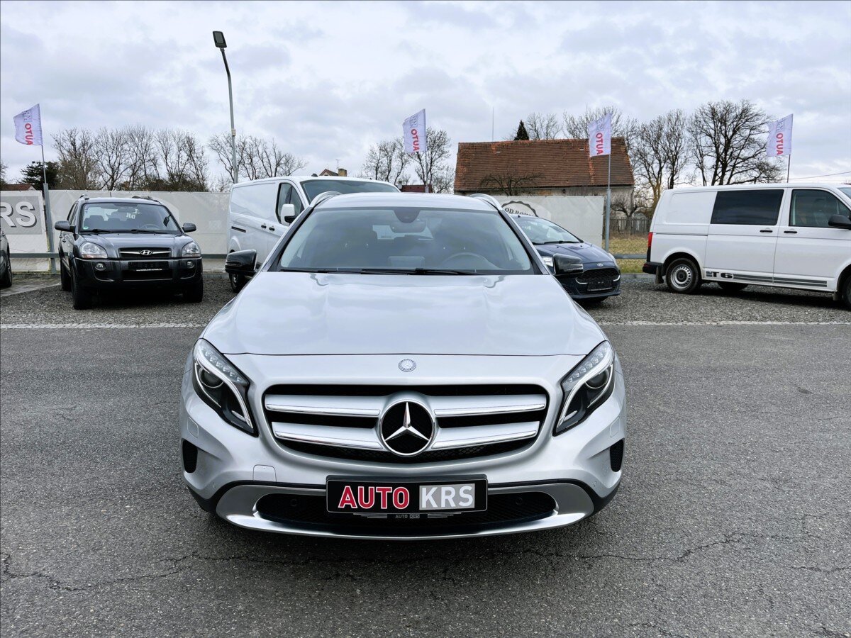 Mercedes-Benz GLA Hatchback 1,6 l 115 kw