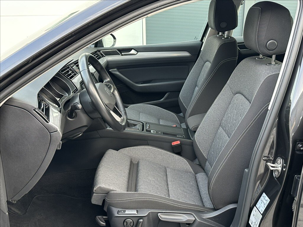 Volkswagen Passat Kombi 1,5 l 110 kw