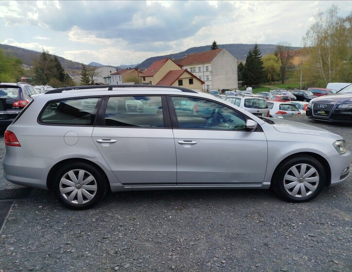 Volkswagen Passat Kombi 2,0 l 103 kw