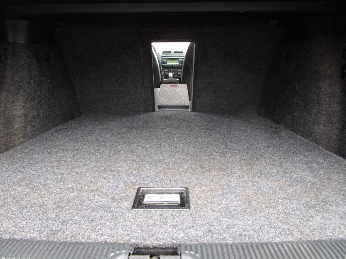 Škoda Octavia Kombi 2,0 l 103 kw