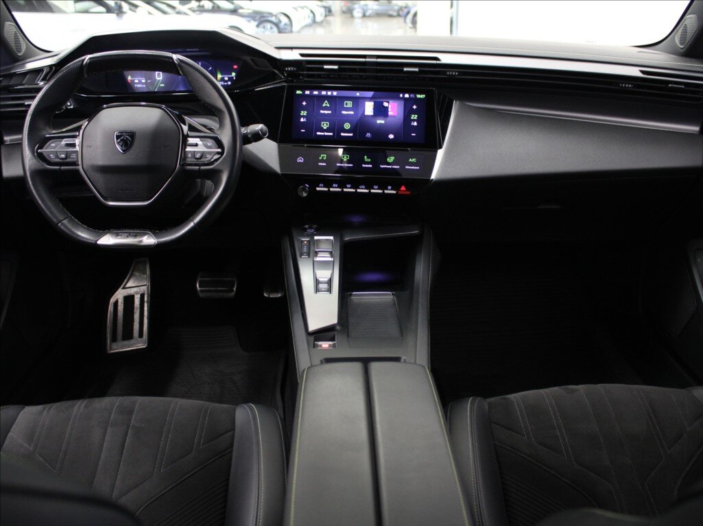 Peugeot 308 Hatchback 1,2 l 96 kw